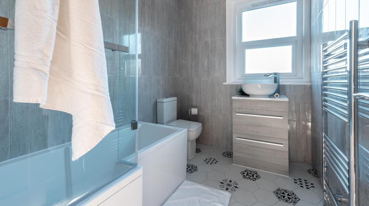 Ty Hapus Newport - Luxury 4 Bedroom Home Екстериор снимка